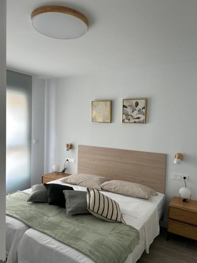 Apartamentos Breton 17 Double Deluxe Alicante Exterior photo