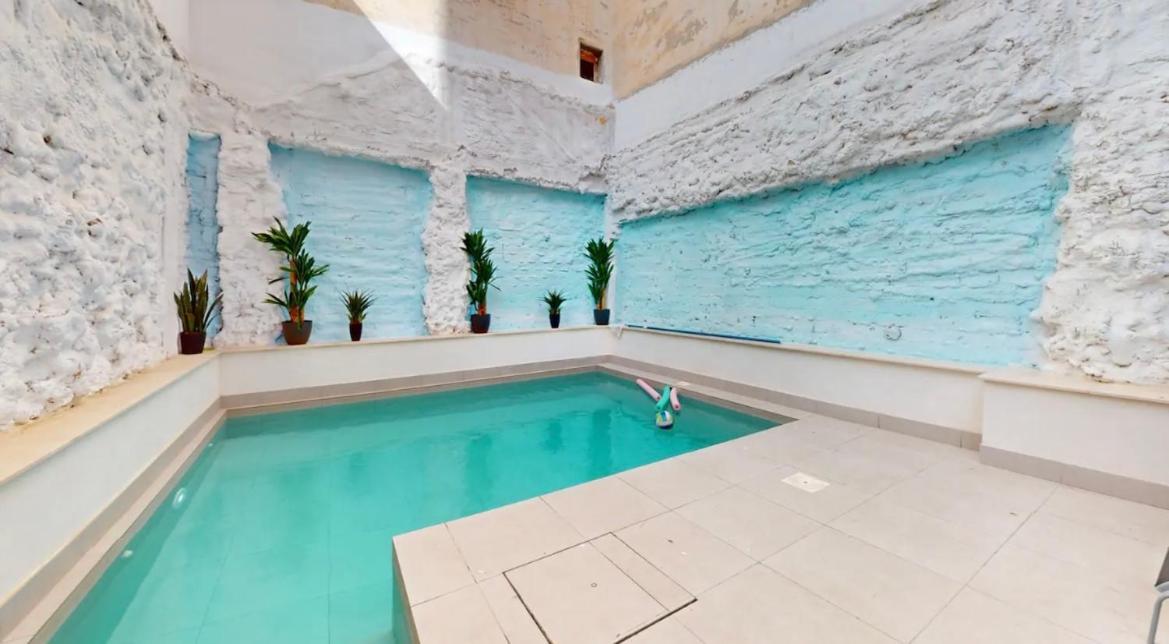 Apartamentos Breton 17 Double Deluxe Alicante Exterior photo